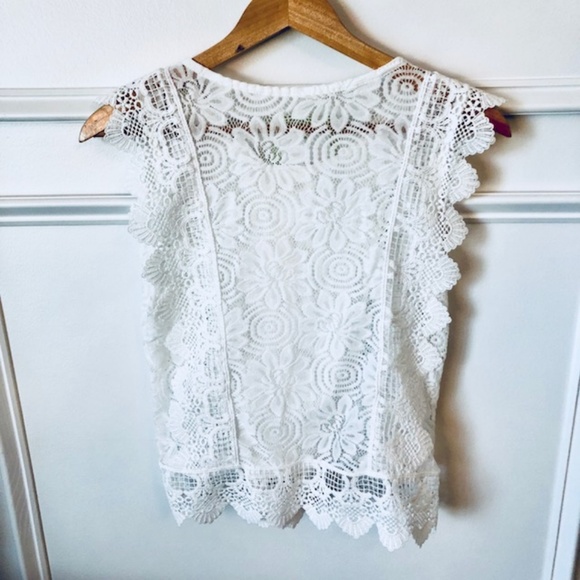Beautiful White Lace Top - NEW - Picture 4 of 7
